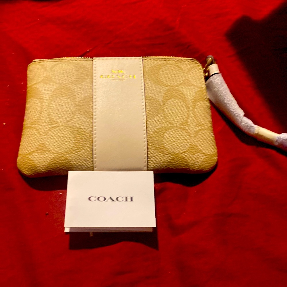 New coach wristlet wallet